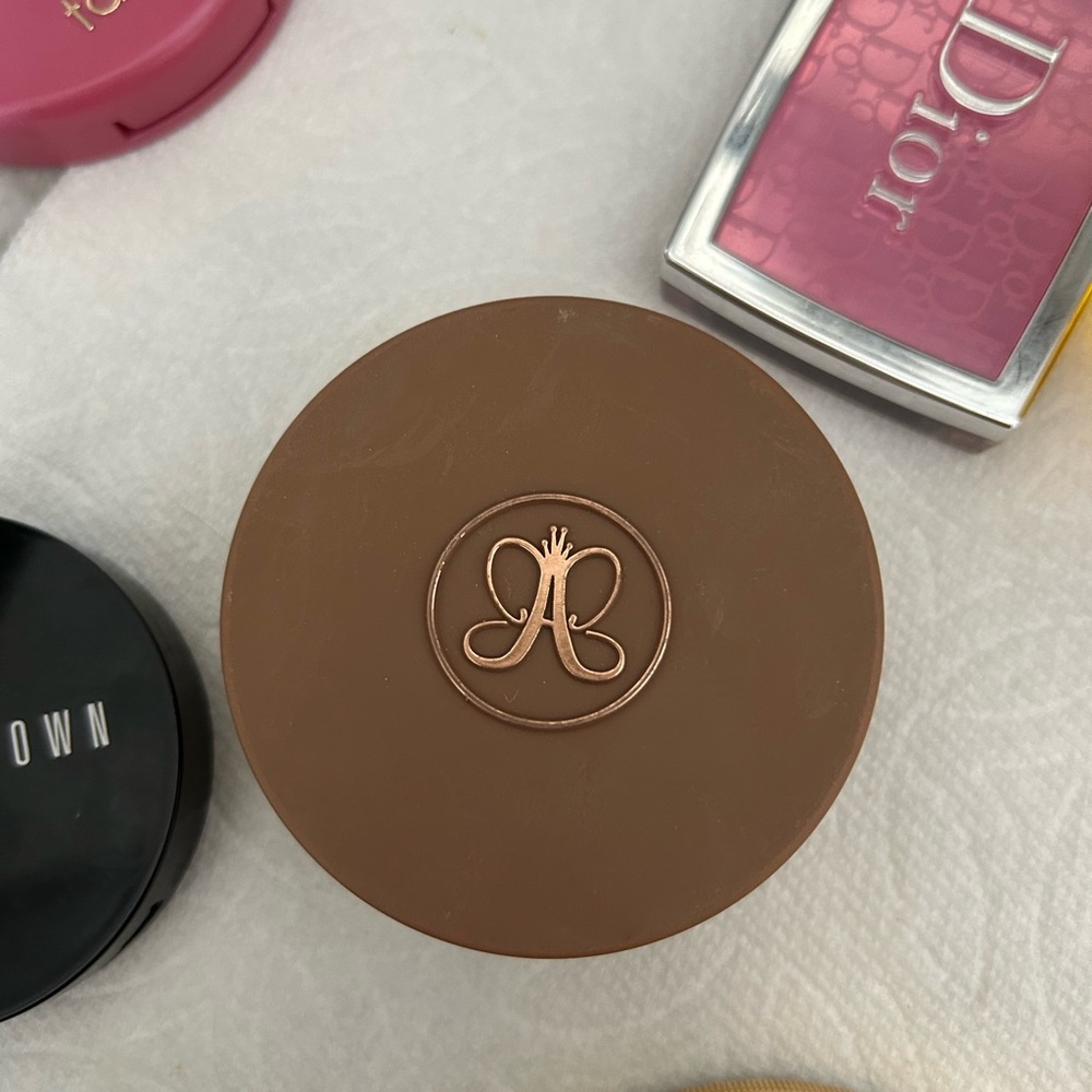 ANASTASIA Bronzer
